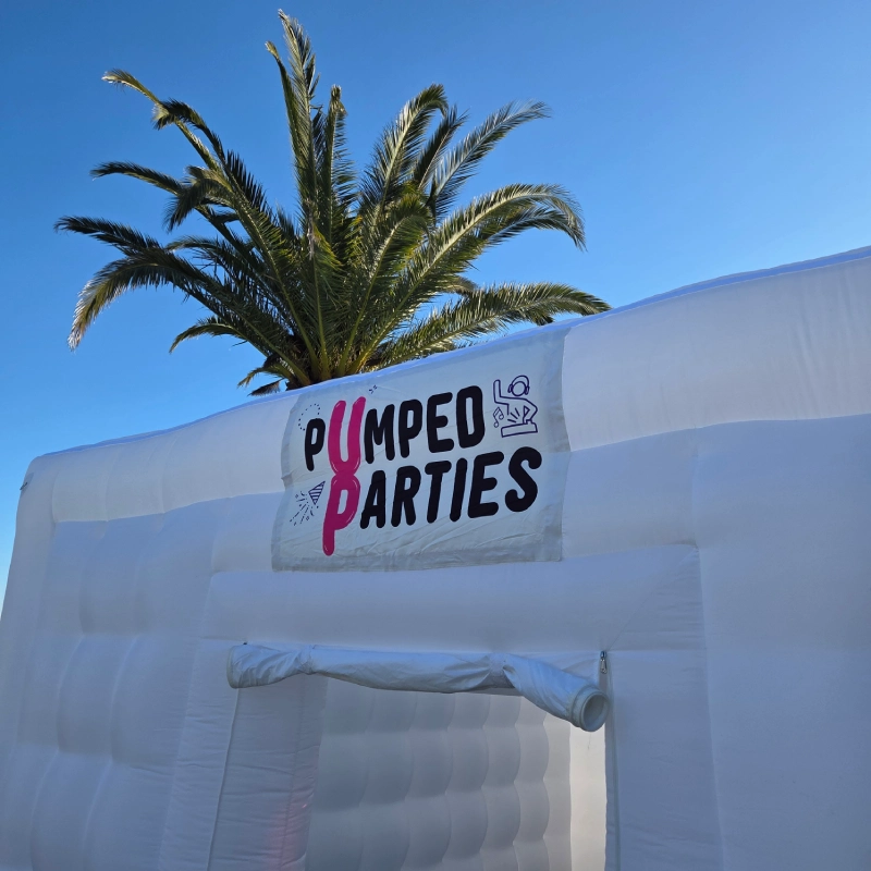 The white Cube inflatable nightclub